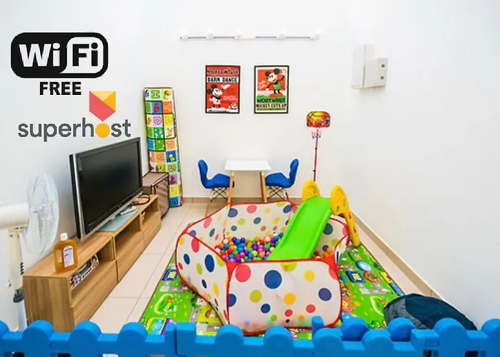 4-Bedrm Ensuite Family Friendly House Near Aeon Bukit Indah