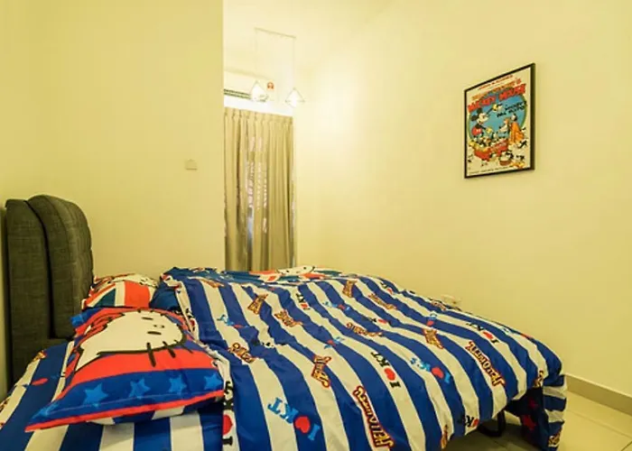 4-Bedrm Ensuite Family Friendly House Near Aeon Bukit Indah