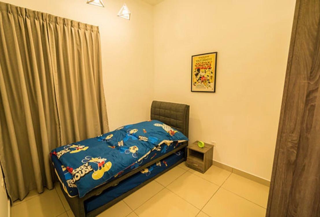 4-bedrm Ensuite Family Friendly House Near Aeon Bukit Indah *